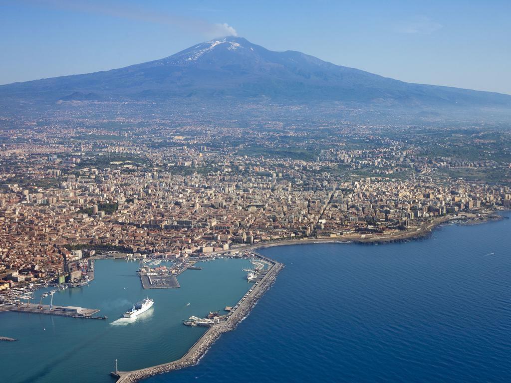 Casa Vacanze Prato Verde ซัฟเฟรานา เอตเนอา ภายนอก รูปภาพ