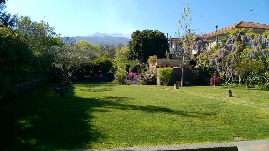 Casa Vacanze Prato Verde ซัฟเฟรานา เอตเนอา ภายนอก รูปภาพ