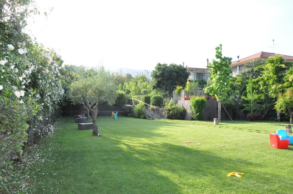 Casa Vacanze Prato Verde ซัฟเฟรานา เอตเนอา ภายนอก รูปภาพ